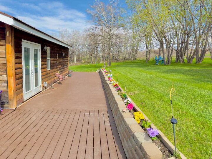 Property Photo:  2127 Twp Rd 7-3A  AB T0K 1H0 