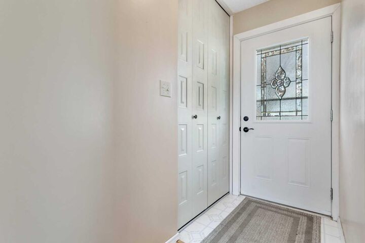 Property Photo:  5728 57 Street Close  AB T4T 1H8 
