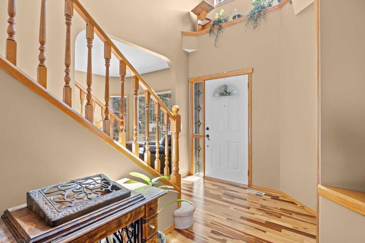 Property Photo:  30 Gleneagles View  AB T0L 0W2 