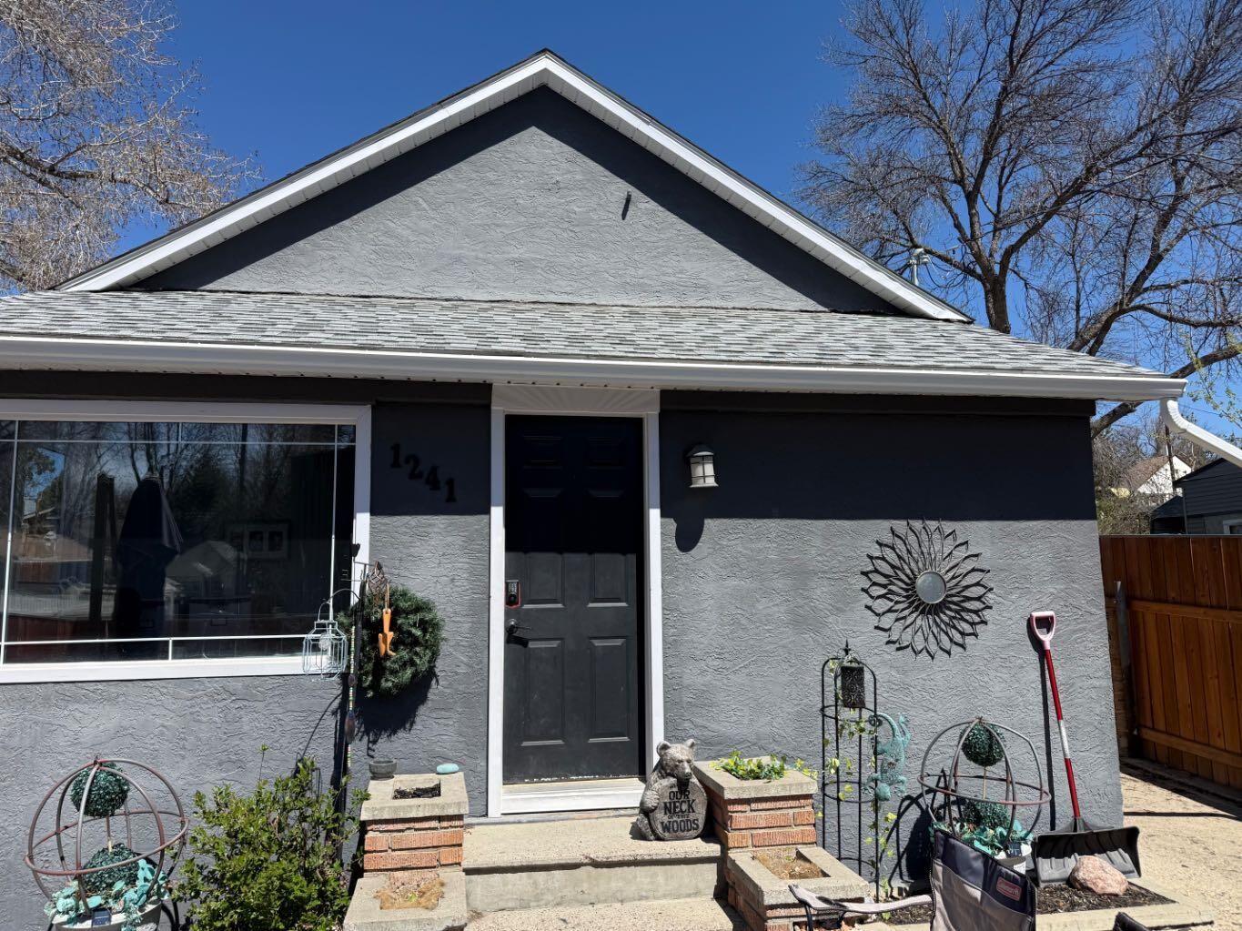 Property Photo:  1241 8 Avenue S  AB T1J 1R2 