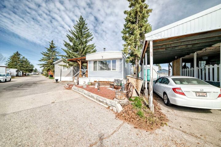 Property Photo:  3223 83 Street NW 431  AB T3B 5P2 