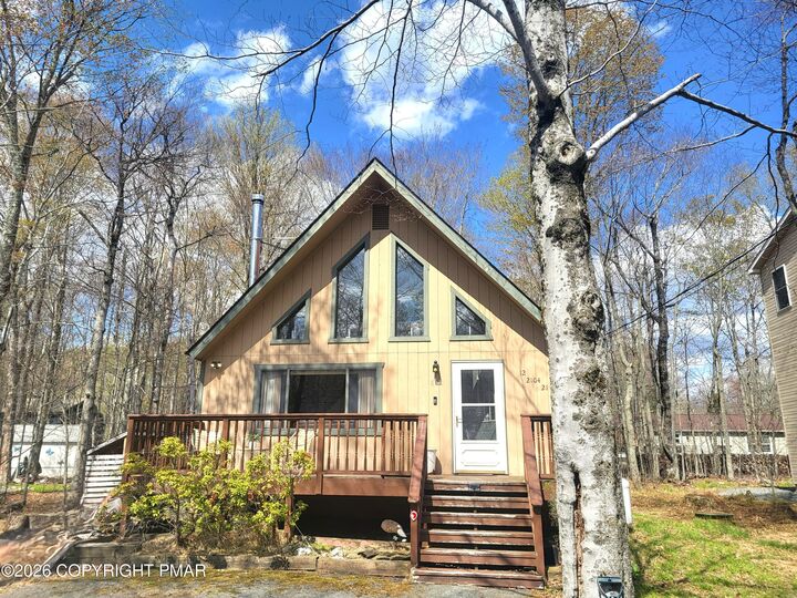 Property Photo: 630 Maxatawny Drive PA 18347