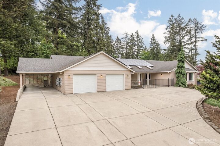 Property Photo:  2336 W Castleman Street  WA 98632 