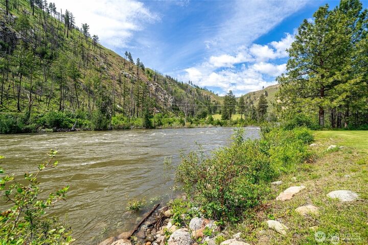 Property Photo:  3  Catch N Release Lane  WA 98834 