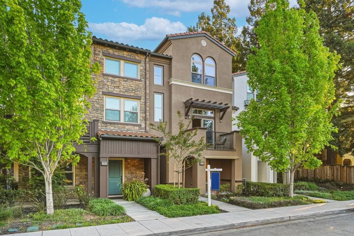 Property Photo:  2065 San Luis Avenue  CA 94043 