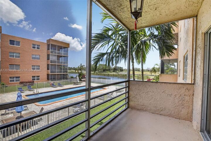 Property Photo:  3048 E Sunrise Lakes Dr 220  FL 33322 