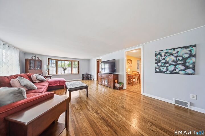 Property Photo:  214 North Hoadley Street  CT 06770 