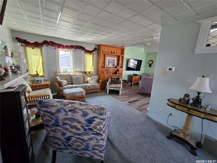 Property Photo: 41 7th Avenue NE SK S9H 2N2