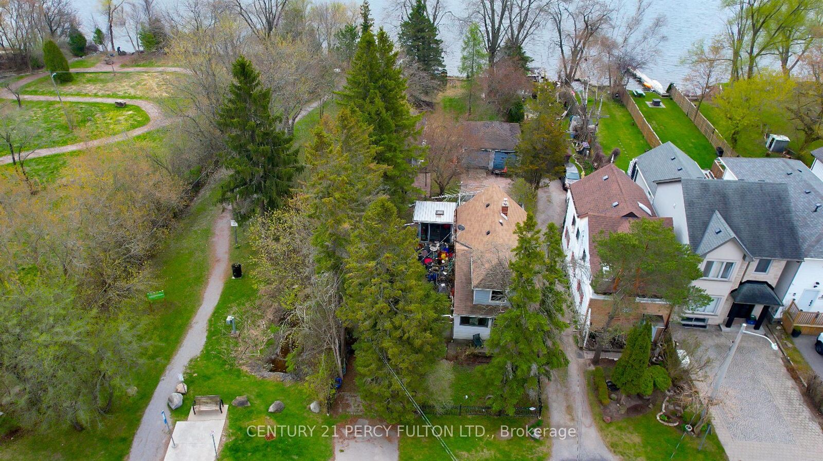 Property Photo: 595 North Lake Road ON L4E 3B9