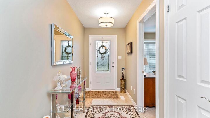 Property Photo: 2100 Denview Avenue 14 ON N6G 0J5