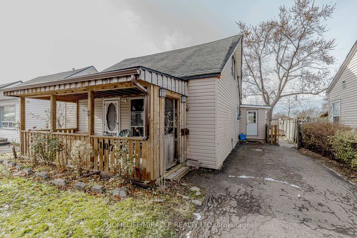 Property Photo: 107 Dover Road ON L3B 2V1