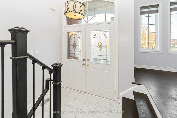 Property Photo:  2897 Westoak Trails Boulevard  ON L6M 4V2 