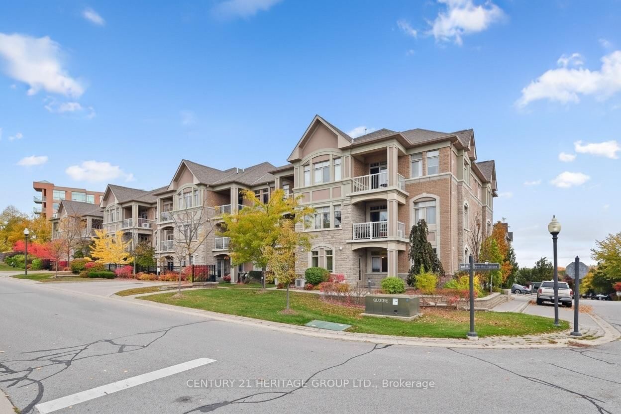 Property Photo:  2 Briar Hill Heights 207  ON L9R 2H6 