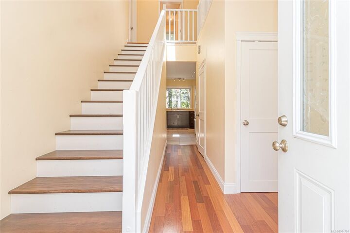 Property Photo: 1745 Pavenham Rd BC V0R 1N1