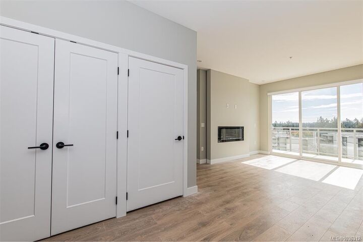 Property Photo:  967 Whirlaway Cres 605  BC V9B 0Y1 