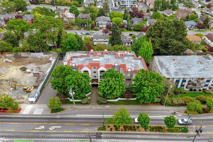 Property Photo:  873 Esquimalt Rd 107  BC V9A 3M5 