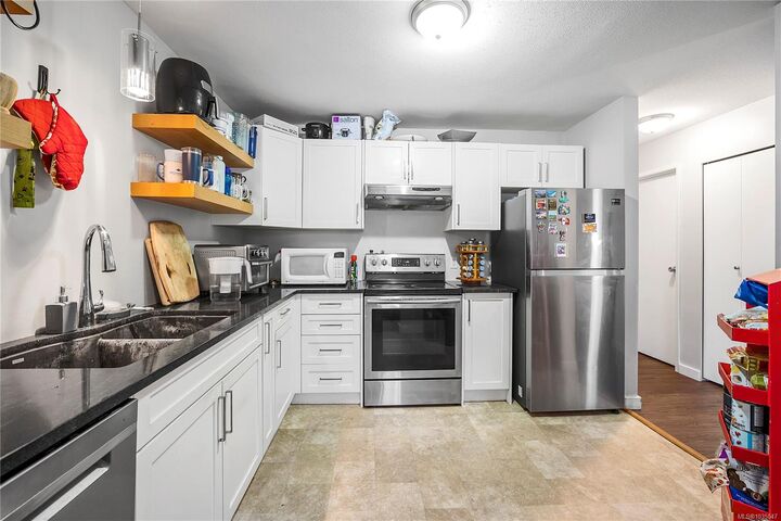 Property Photo:  3185 Barons Rd 315  BC V9T 5T3 