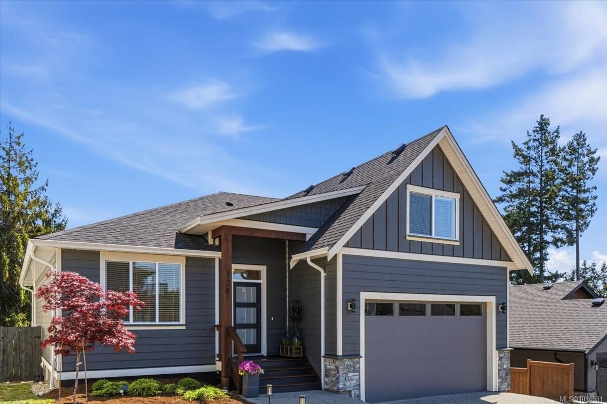 Property Photo:  136 Golden Oaks Cres  BC V9T 0K8 