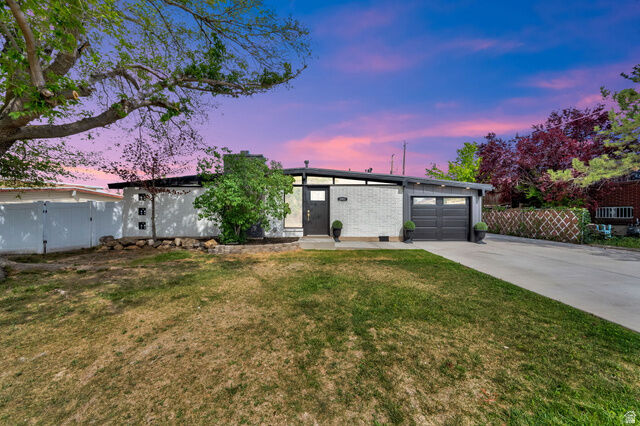 Property Photo:  3951 S Southbourne Way W  UT 84119 