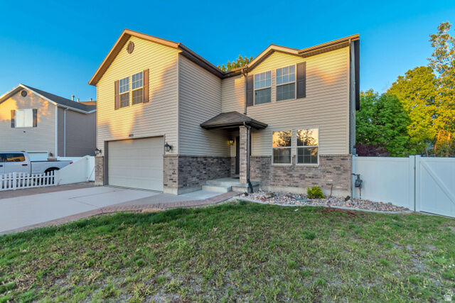 Property Photo:  1035 W 400 S  UT 84660 
