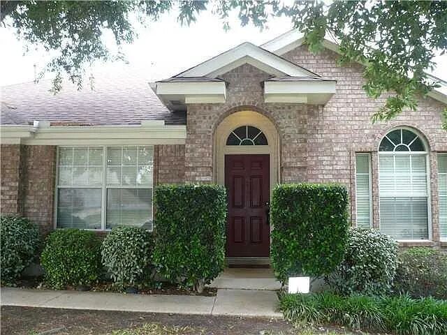 Property Photo:  8102 Lerwick Lane  TX 78681 