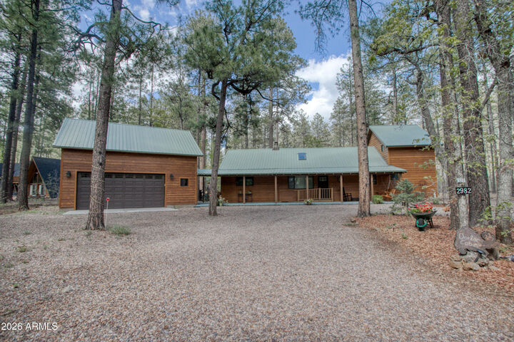 Property Photo:  2982 Hummingbird Lane  AZ 85935 