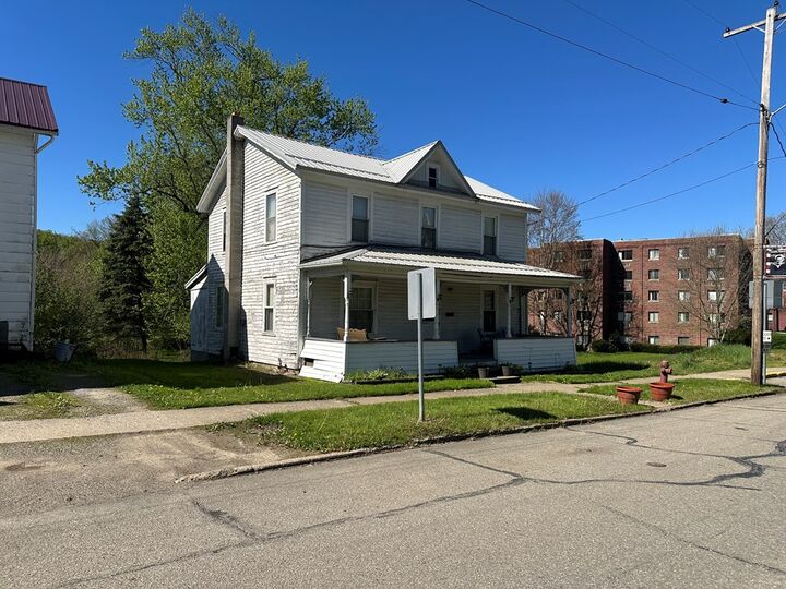 Property Photo:  184 Main Street  PA 16351 