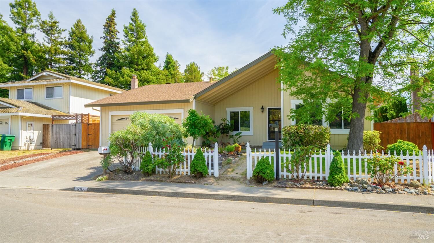 Property Photo: 863 Holly Avenue CA 94928