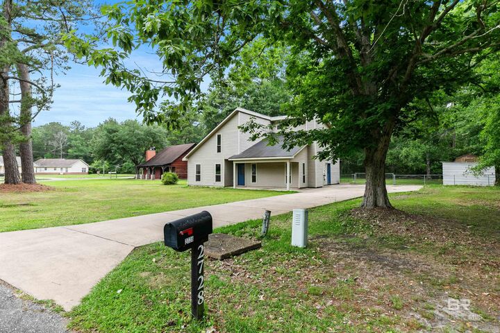 Property Photo:  2728 Lost River Road  AL 36605 