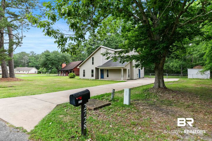 Property Photo: 2728 Lost River Road AL 36605