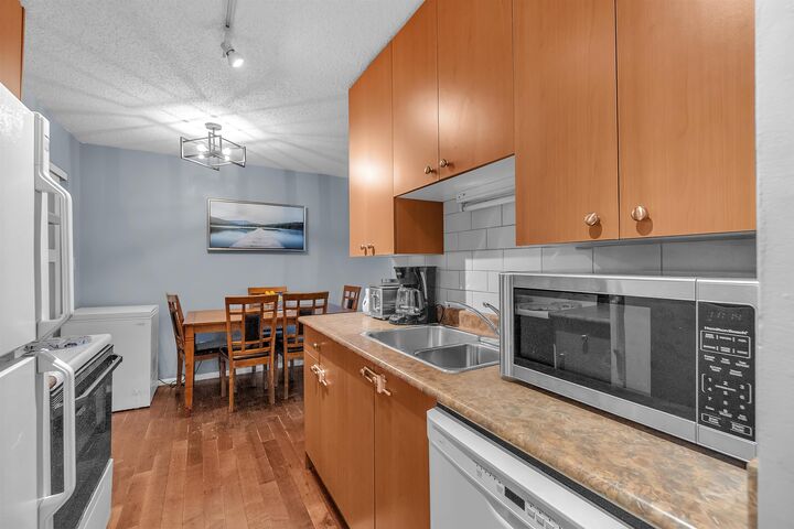 Property Photo:  170 E 3rd Street 107  BC V7L 1E6 