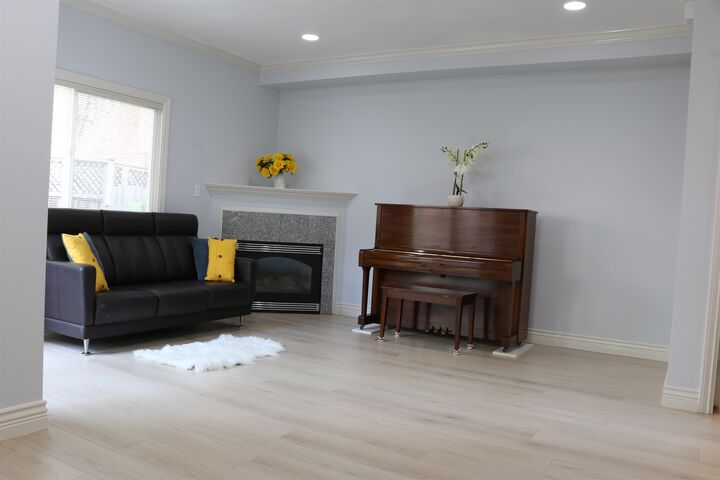 Property Photo:  7433 St. Albans Road 3  BC V6Y 2K5 