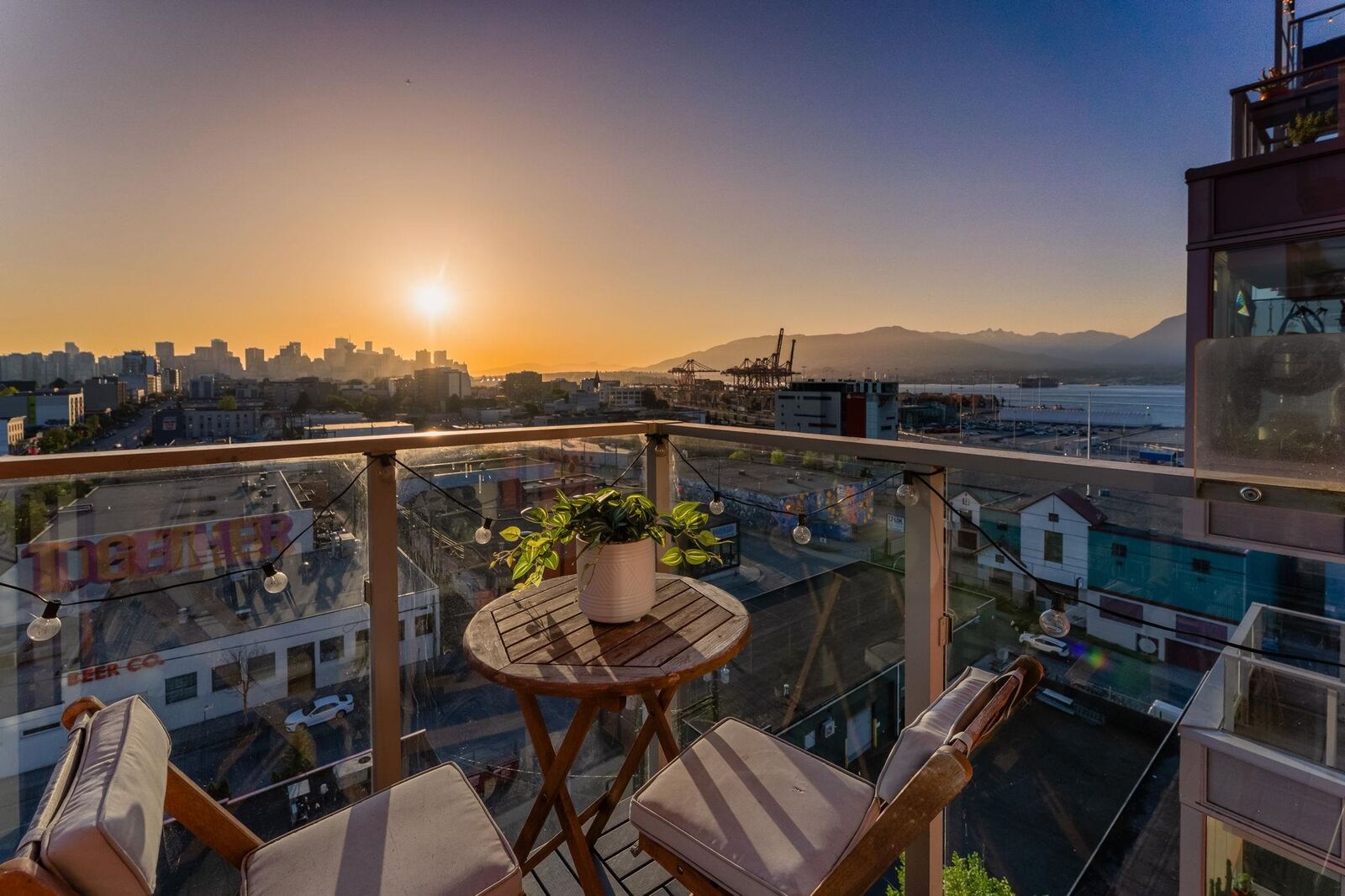 Property Photo:  933 E Hastings Street 1001  BC V6A 0G6 