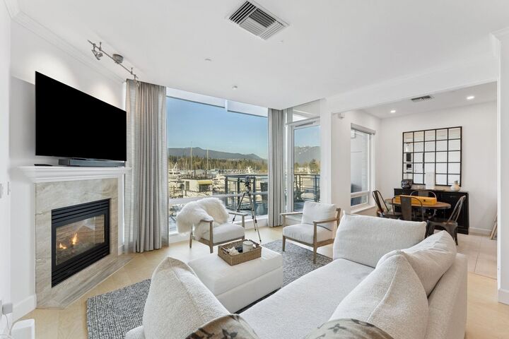 Property Photo:  323 Jervis Street 103  BC V6C 3P8 