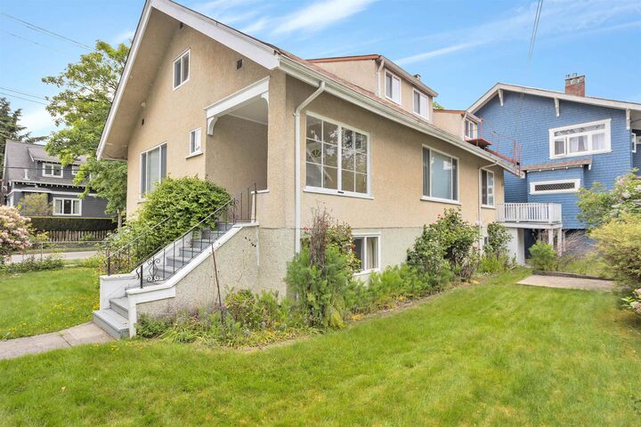 2206 Musqueamview Street — photo 1