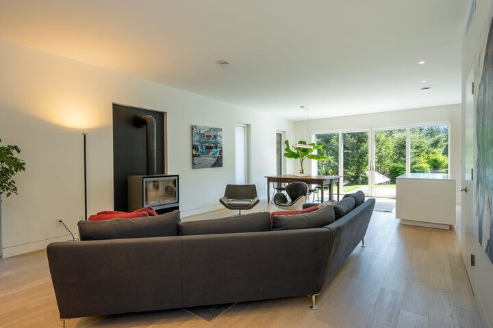 Property Photo:  6187 Eagle Drive  BC V8E 0C6 