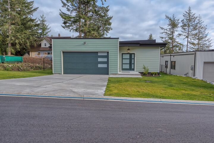 Property Photo:  5416 Stellar Way  BC V7Z 0M1 