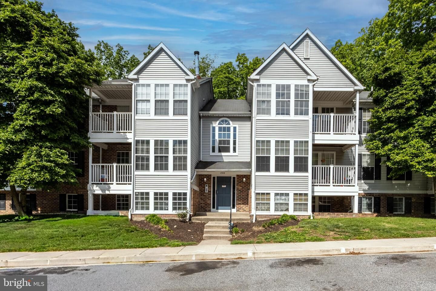 Property Photo:  1304 Clover Valley Way J 1304J  MD 21040 