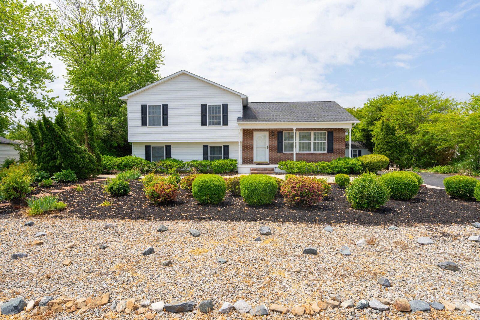 Property Photo:  31420 Pine Street  DE 19970 