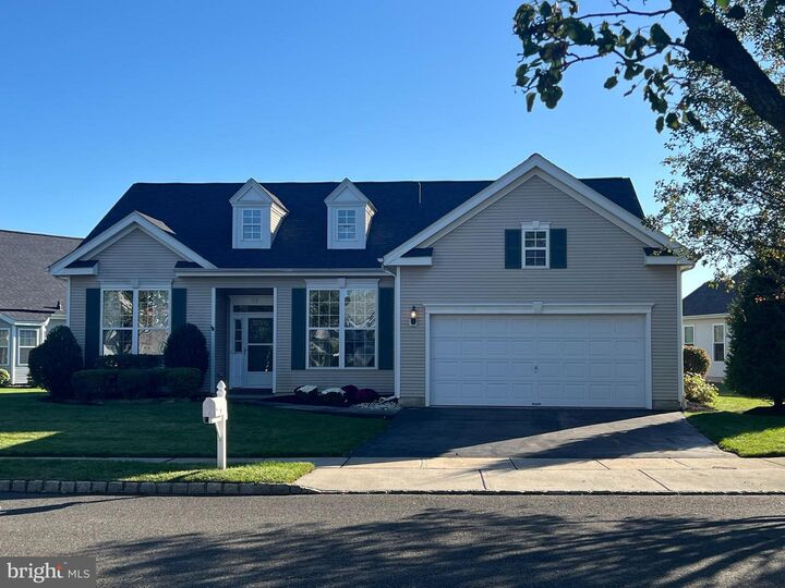Property Photo:  33 Bunker Hill Drive  NJ 08501 