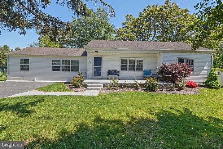 Property Photo: 26 Overlook Avenue DE 19808