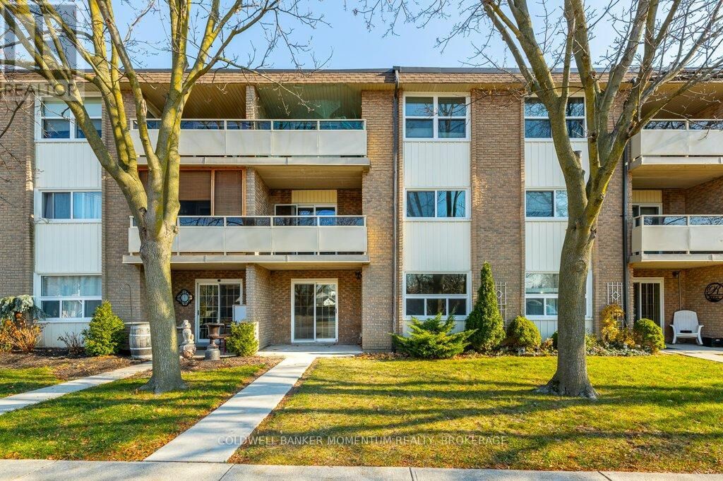 Property Photo:  41 Rykert Street 103  ON L2S 1Z2 