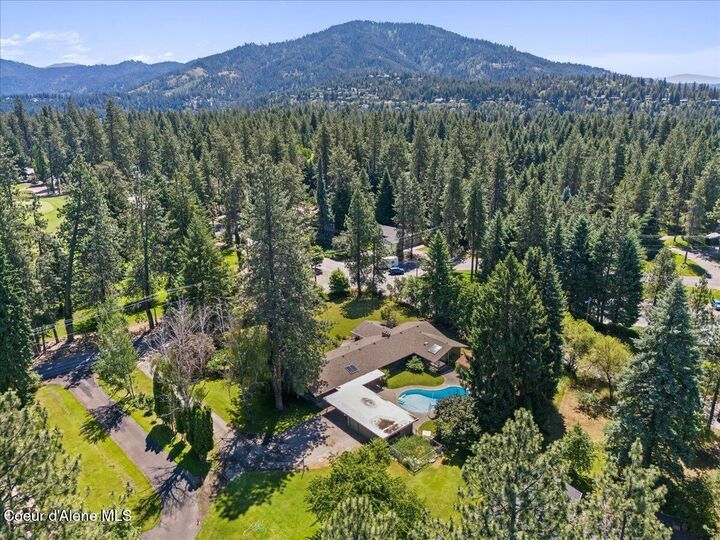 Property Photo:  9603 N Strahorn Rd  ID 83835 