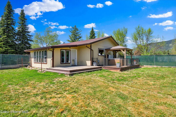 Property Photo:  71 Maple St  ID 83845 