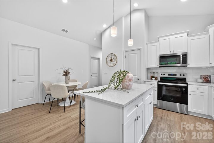 Property Photo:  709 Henry Avenue  NC 28052 
