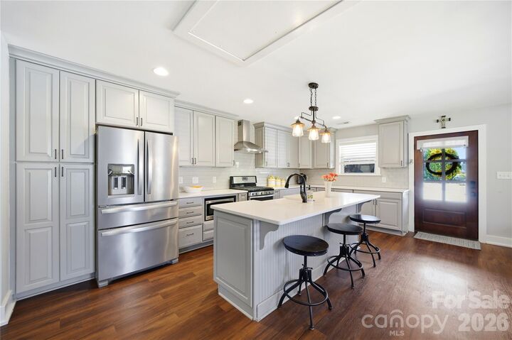 Property Photo:  5701 Cedar Hill Drive  NC 28110 