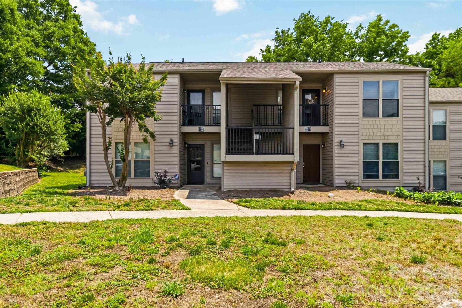 Property Photo:  11033 Cedar View Road  NC 28226 