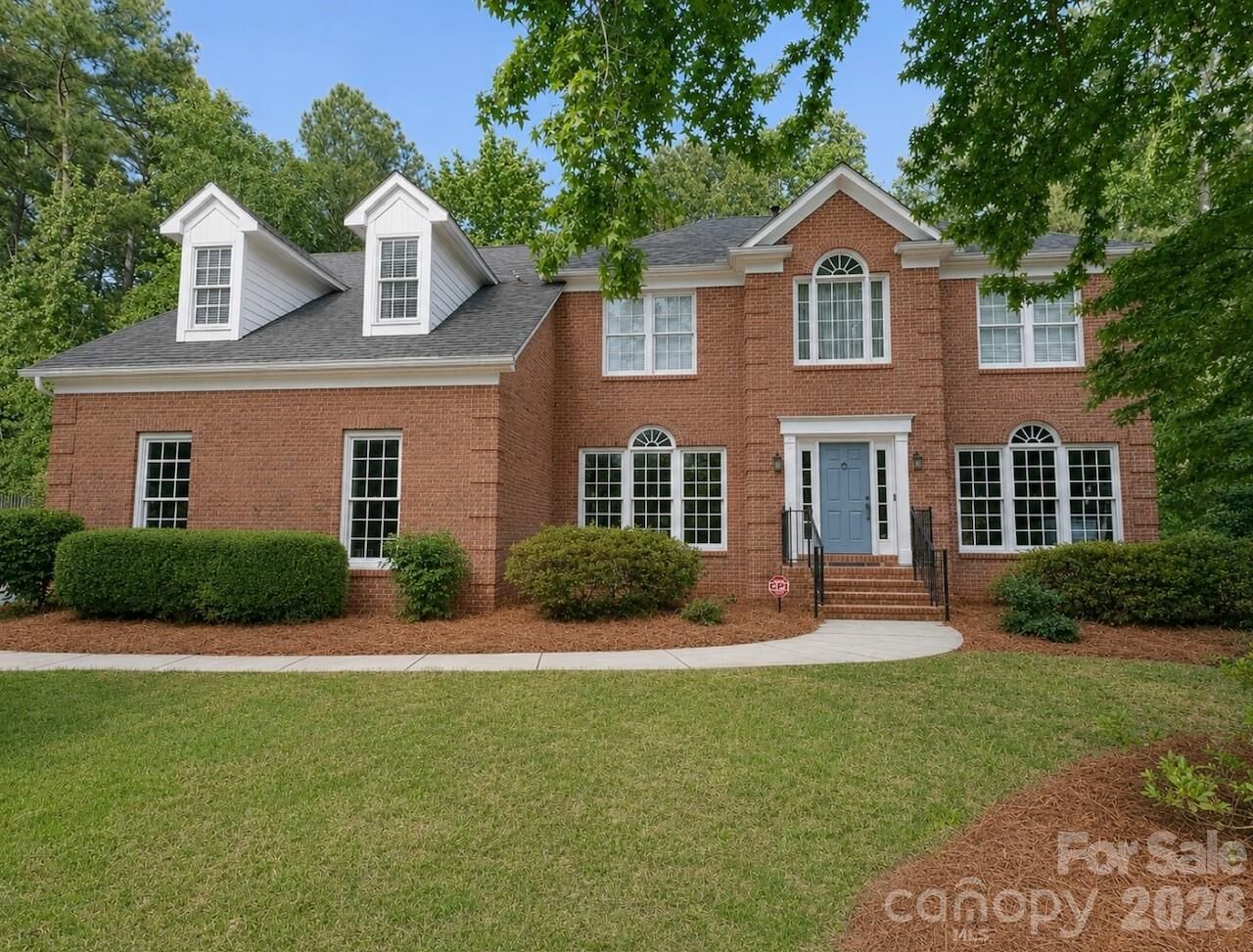 Property Photo: 4432 Mountain Cove Drive NC 28216