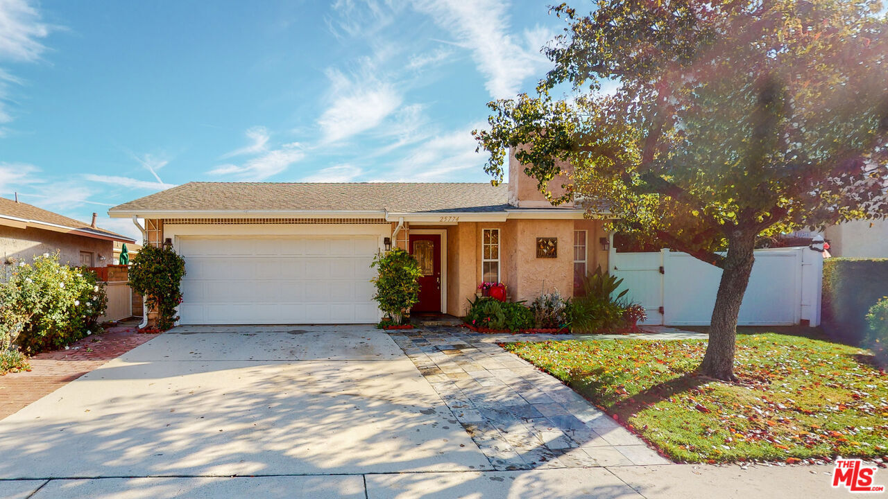 Property Photo:  25774 Nashua Way  CA 91355 