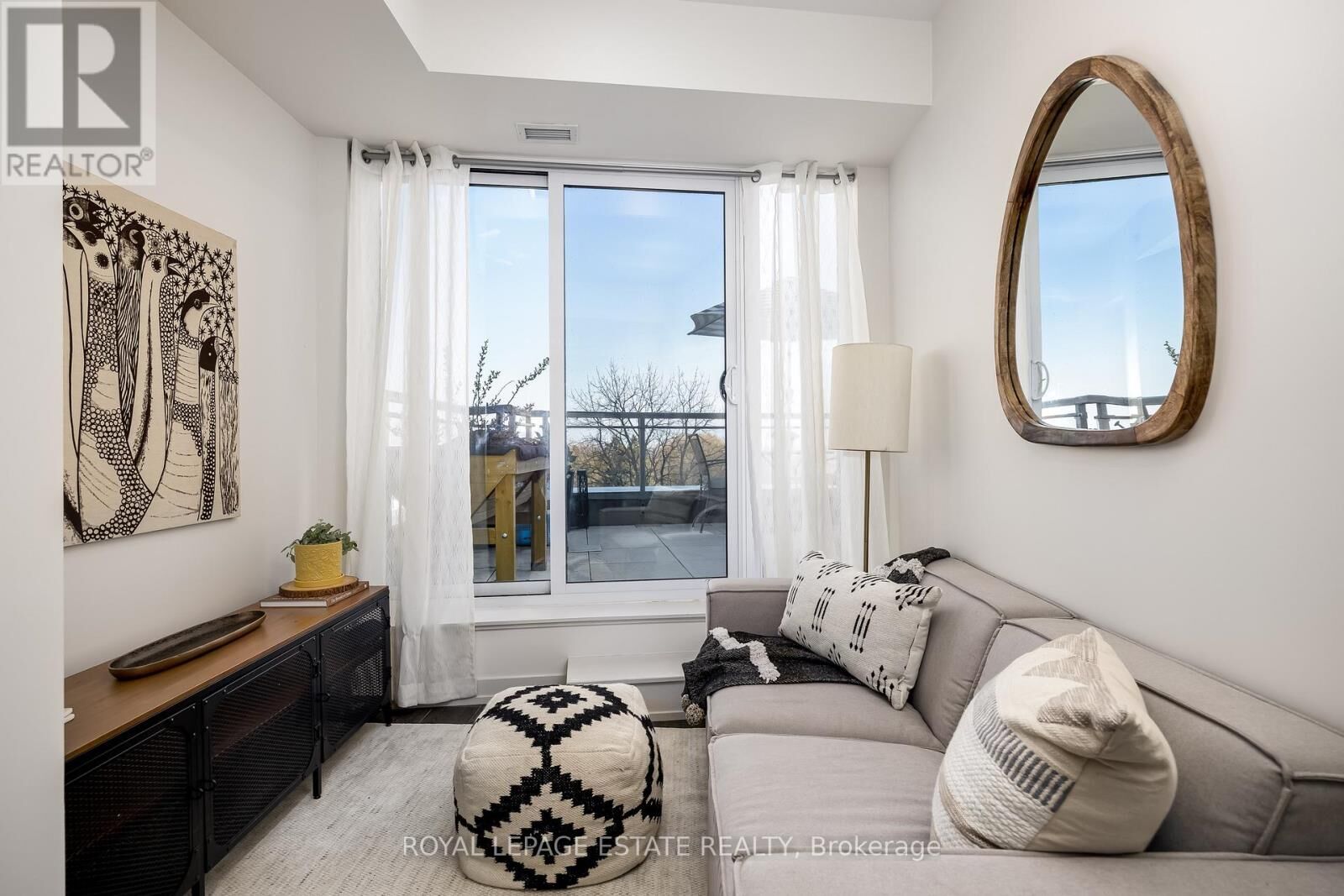 Property Photo:  90 Glen Everest Avenue 611  ON M1N 0C3 